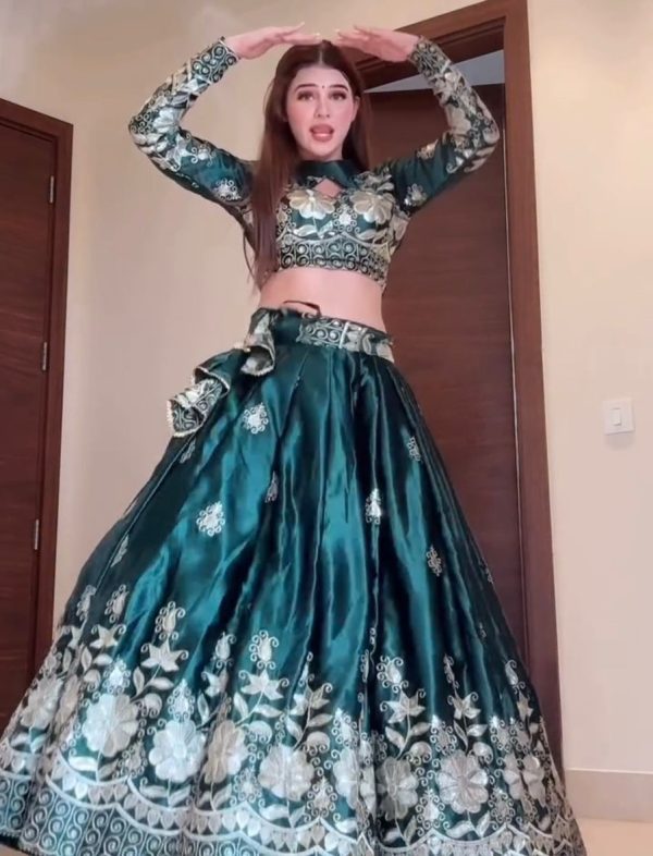 QRC FASHION 365 DESIGNER LEHENGA CHOLI ONLINE