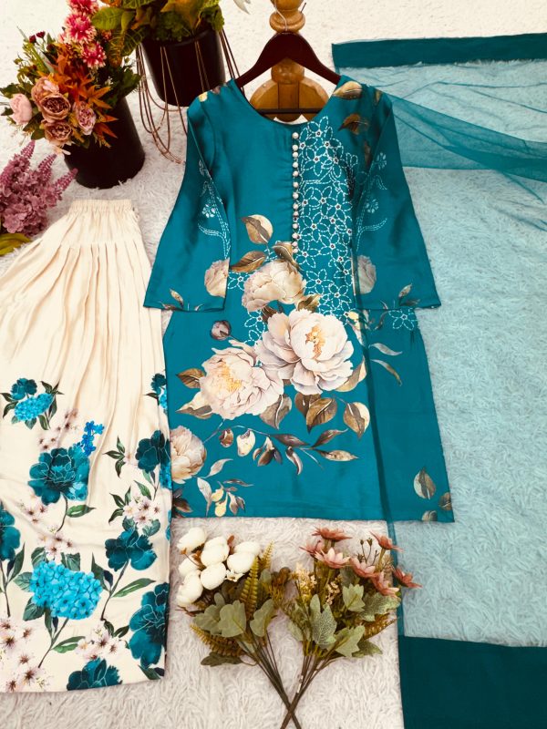 SHREE HARI SRK 5275 TRENDING FARSHI SUITS ONLINE
