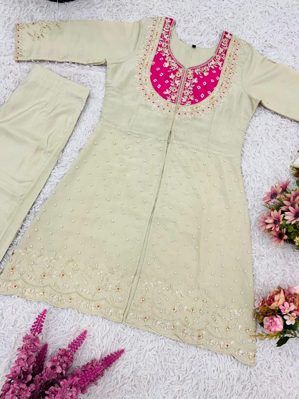 SHREE HARI SRK 5277 A TRENDY COMFORTABLE CORD SET