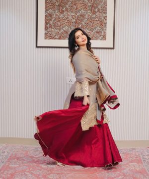 SHREE HARI SRK 5280 DESIGNER TOP LEHENGA WHOLESALE