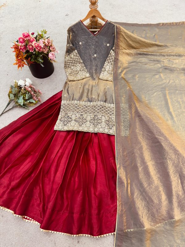 SHREE HARI SRK 5280 DESIGNER TOP LEHENGA WHOLESALE