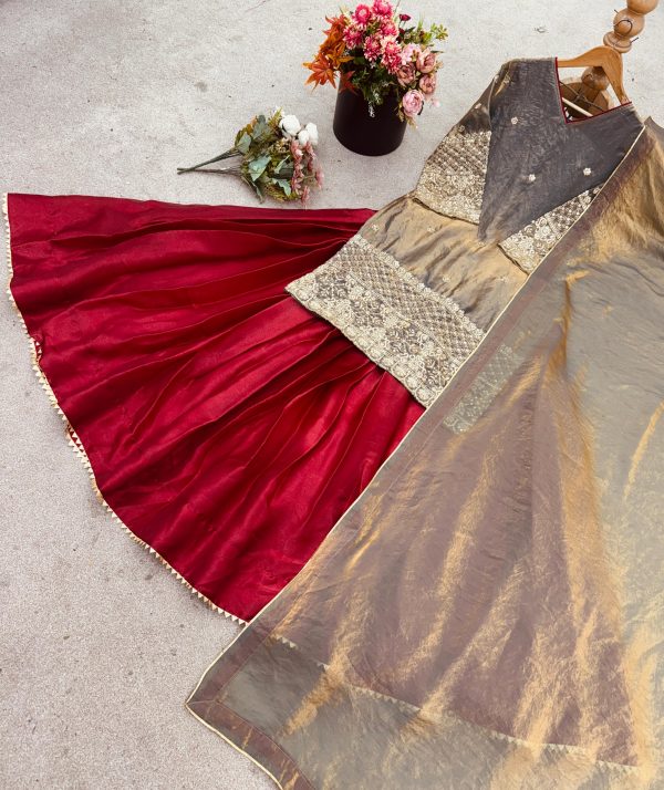SHREE HARI SRK 5280 DESIGNER TOP LEHENGA WHOLESALE