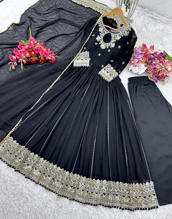 WOMEN WASTRA FD 143 DESIGNER GOWN WHOLESALE