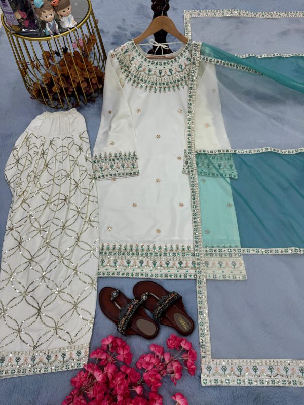 AAROHI DESIGNER PD 1120 TRENDING FARSHI SUITS