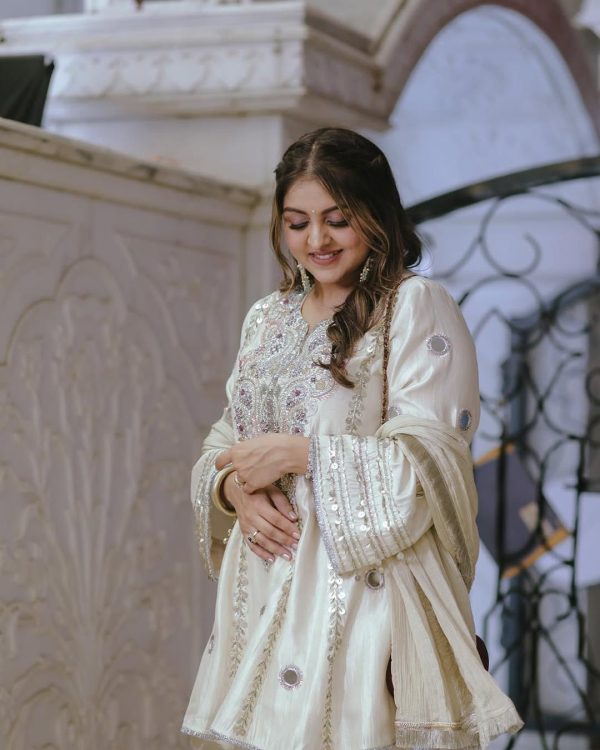 DHANI BOUTIQUE DB 003 D DESIGNER SHARARA SUITS