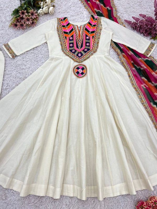 DHARMI DESIGNER DD 1003 TRENDING GOWN WHOLESALE