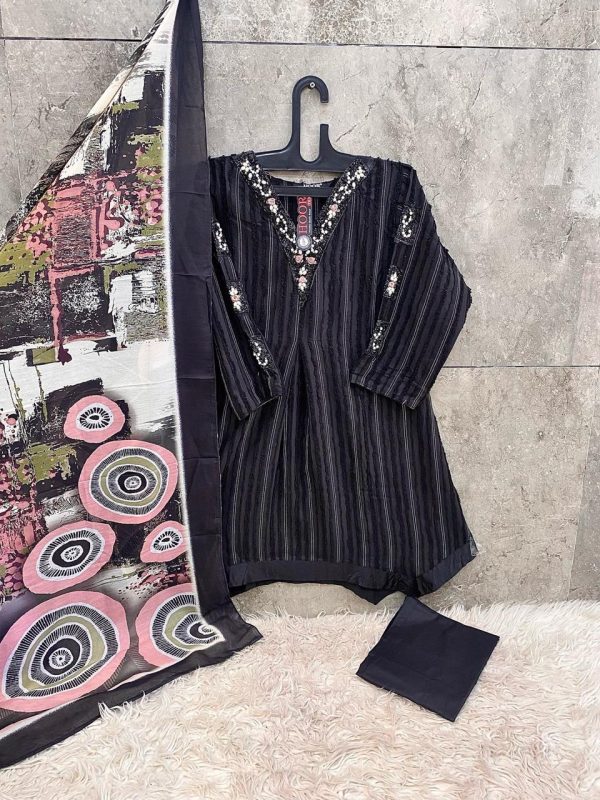HOOR TEX HF 209 A READYMADE PAKISTANI SUITS
