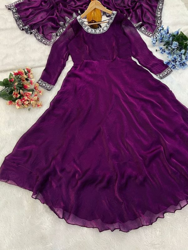 KALEESHA FAB YD 023 A EXCLUSIVE PARTY WEAR GOWN