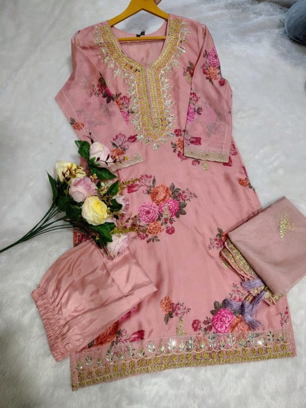KALEESHA FAB YD 024 READYMADE PARTY WEAR SUITS