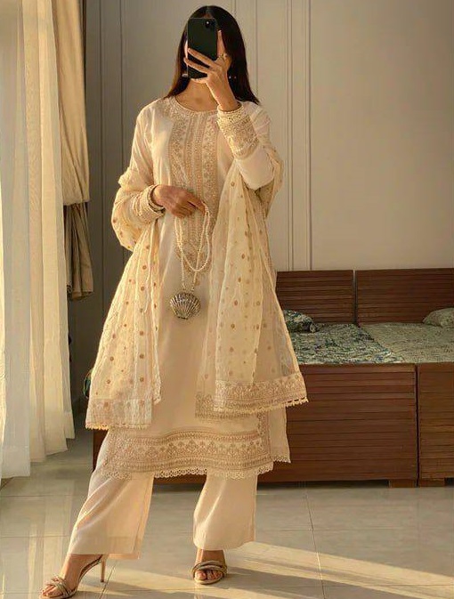 KALEESHA FAB YD 030 READYMADE PARTY WEAR SUIT