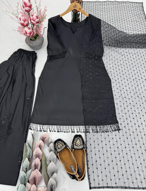 KARMA FASHION ST 220 TRENDING FARSHI SALWAR SUIT