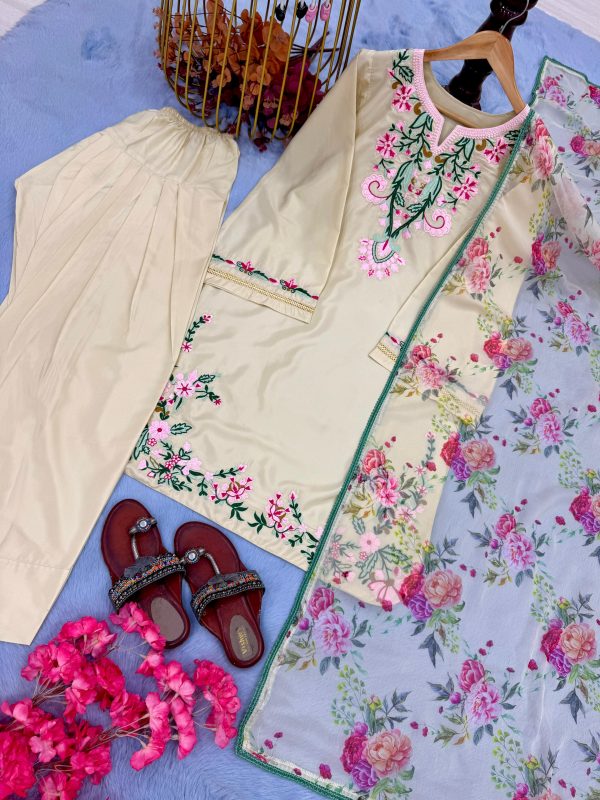 LADY LOOK 015 TRENDING FARSHI SALWAR SUITS