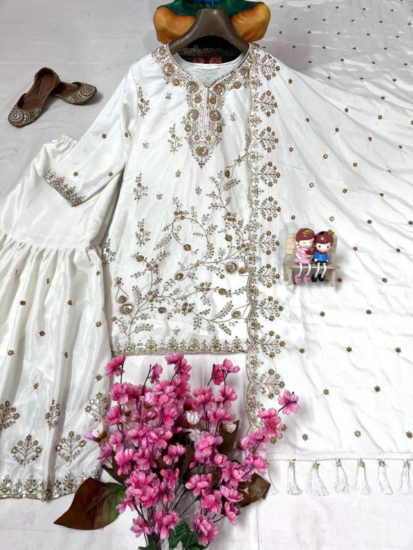 LC 1376 TRENDING SHARARA SUITS WHOLESALE