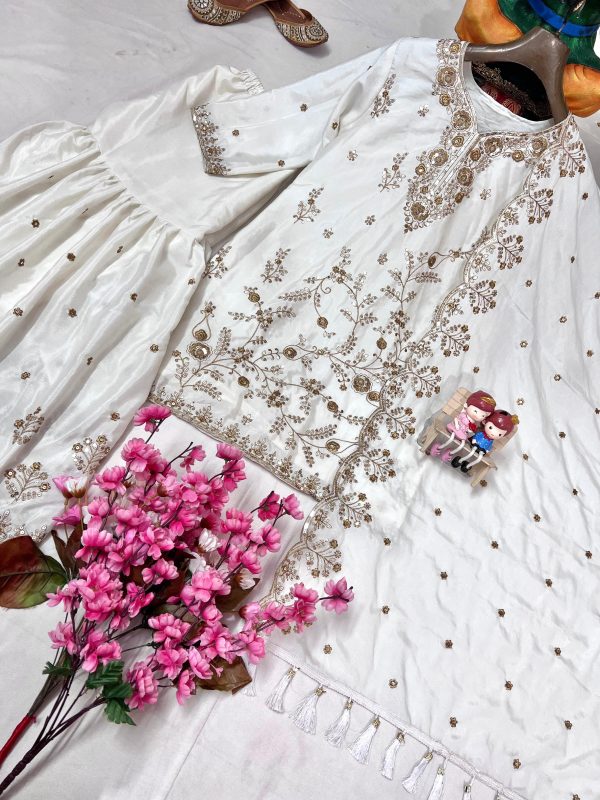 LC 1376 TRENDING SHARARA SUITS WHOLESALE
