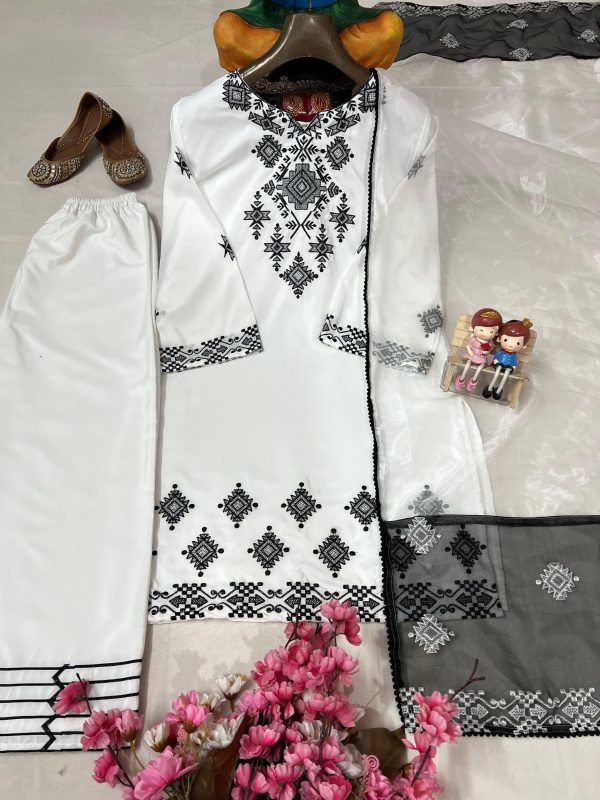 LC 1385 DESIGNER EXCLUSIVE PLAZZO SUITS ONLINE