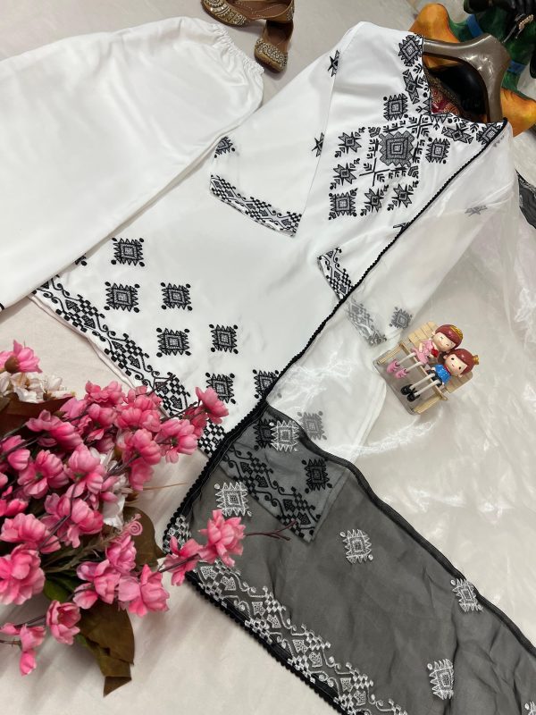 LC 1385 DESIGNER EXCLUSIVE PLAZZO SUITS ONLINE