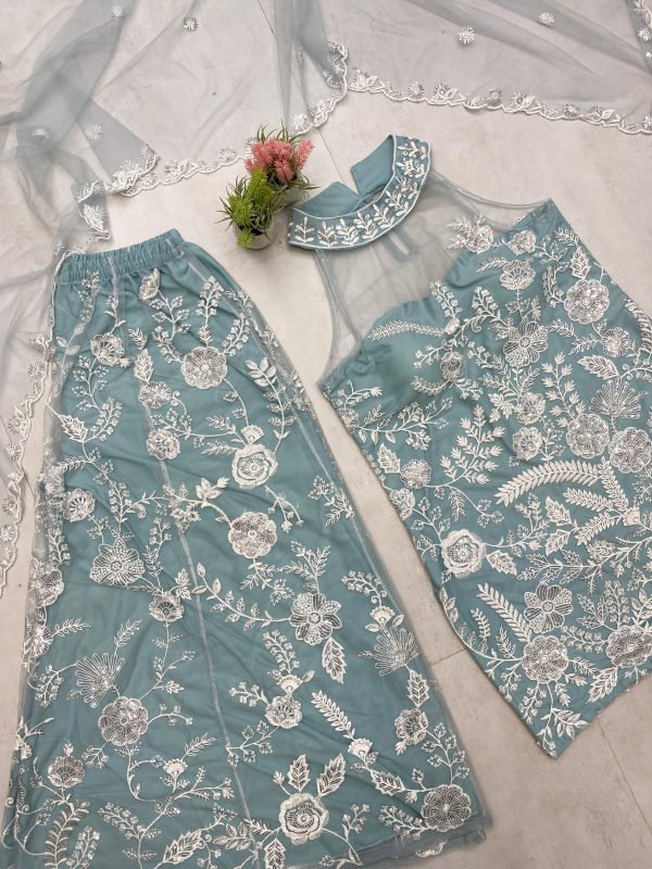 LG 1945 E TRENDING HULTER NECK KURTA AND PLAZZO SET