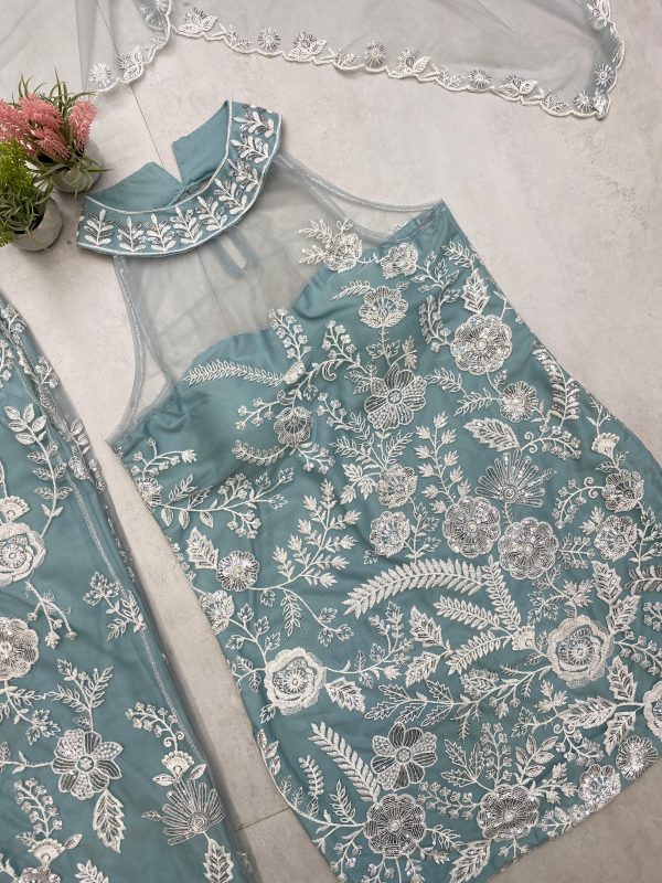 LG 1945 E TRENDING HULTER NECK KURTA AND PLAZZO SET