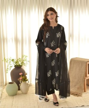 LG 1951 D DESIGNER WEAR EXCLUSIVE SUIT IN ROMAN SILK