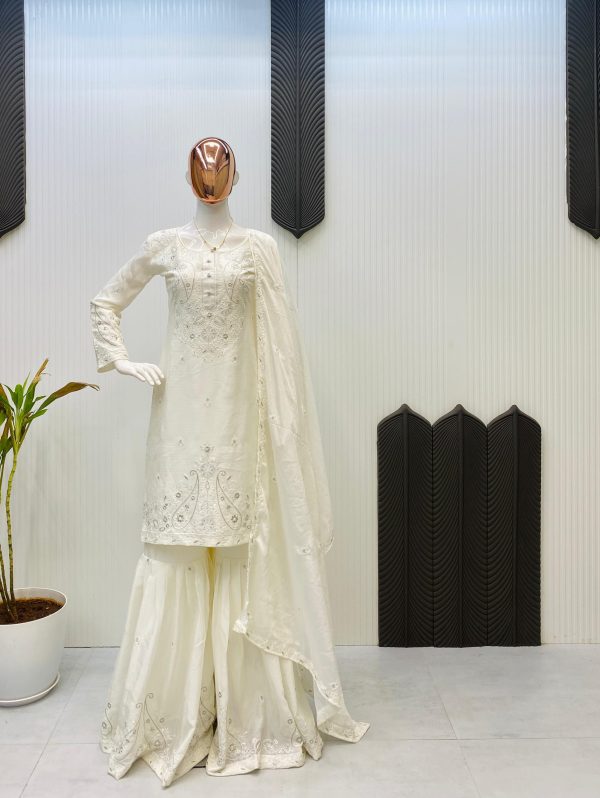 LG 1961 DESIGNER WEAR SHARARA SUIT IN THREE PIECE