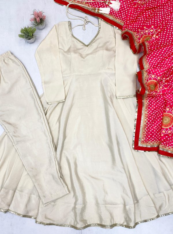 LG 1970 DESIGNER AND ELEGANCE GOWN IN THREE PIECE