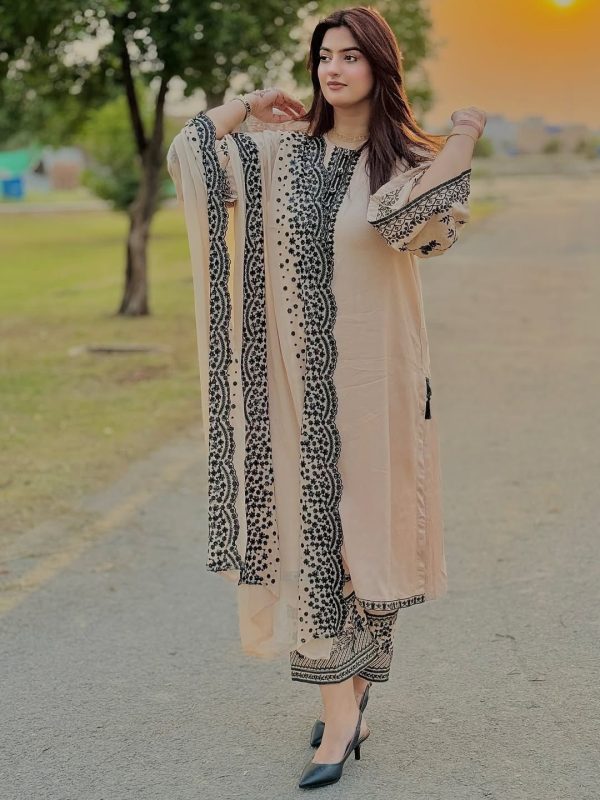 LG 1973 EXCLUSIVE SUIT IN GEORGETTE FABRIC