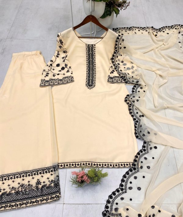 LG 1973 EXCLUSIVE SUIT IN GEORGETTE FABRIC