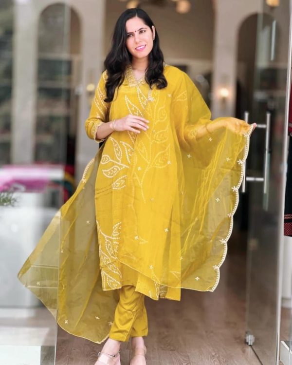 MF 1001 C READYMADE CHINON SILK SUITS ONLINE