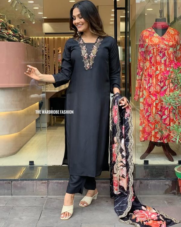 MF 1006 TRENDING RAYON COTTON SUITS WHOLESALE
