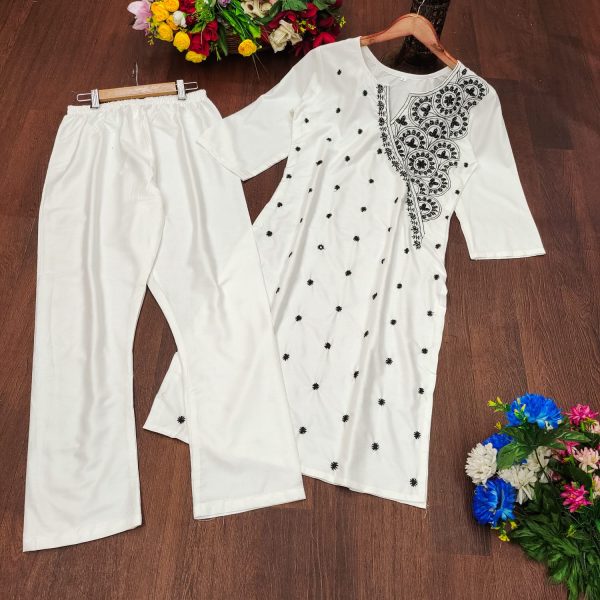MF 501 READYMADE RAYON KURTI WHOLESALE
