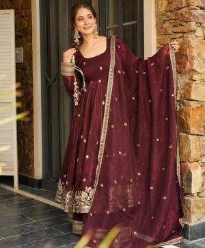 SHREE HARI SSR 521 A TRENDING READY TO WEAR SUITS