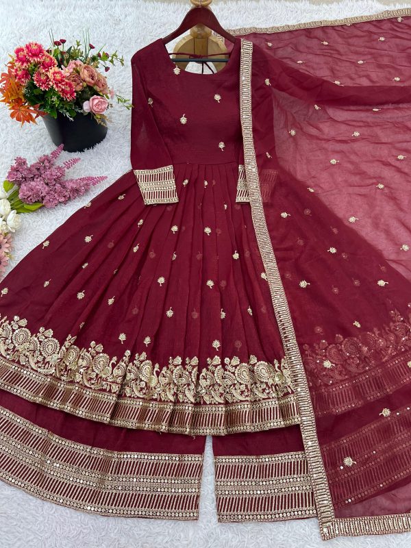 SHREE HARI SSR 521 A TRENDING READY TO WEAR SUITS
