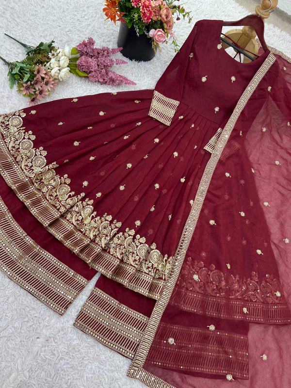 SHREE HARI SSR 521 A TRENDING READY TO WEAR SUITS