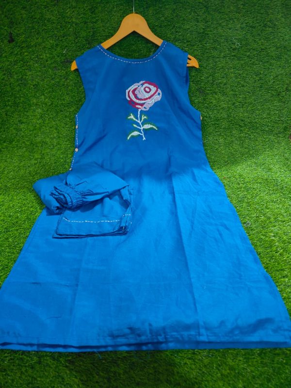 SHRUTI CREATION FLEX COTTON SLEEVES LESS KURTI