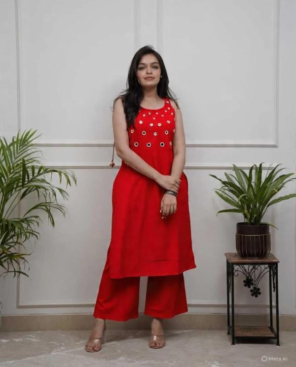 SHRUTI CREATION SLUB COTTON SPAGHETTI SUITS