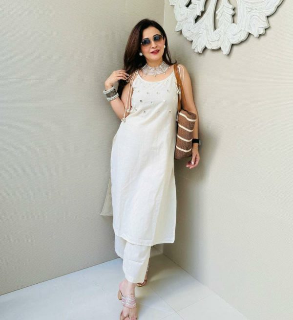 SHRUTI CREATION SLUB COTTON SPAGHETTI SUITS