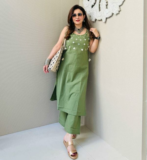 SHRUTI CREATION SLUB COTTON SPAGHETTI SUITS
