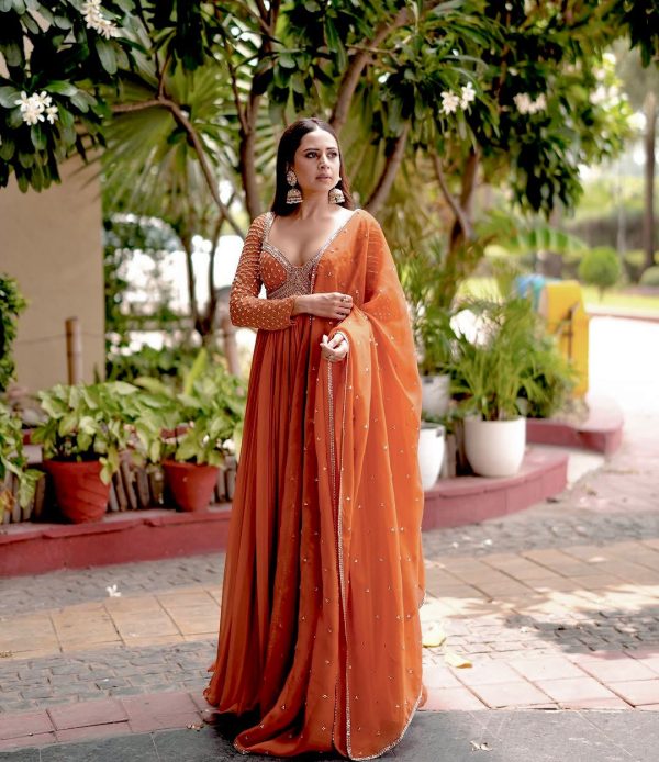 VF 208 DESIGNER GOWN WHOLESALE IN INDIA