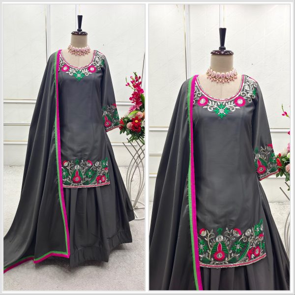 WOMEN WASTRA FD 149 DESIGNER LEHENGA ONLINE