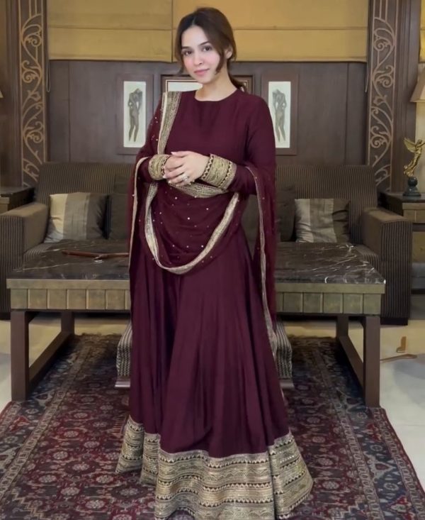 WOMEN WASTRA FD 150 DESIGENR GOWN WHOLESALE