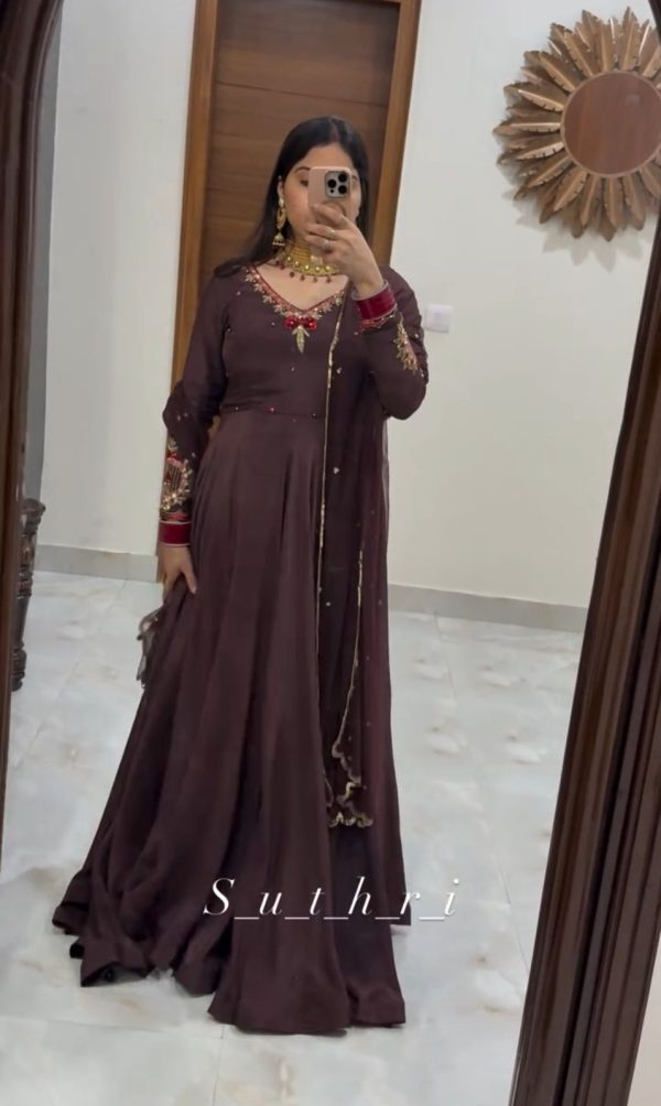 WOMEN WASTRA FD 512 TRENDING GOWN ONLINE
