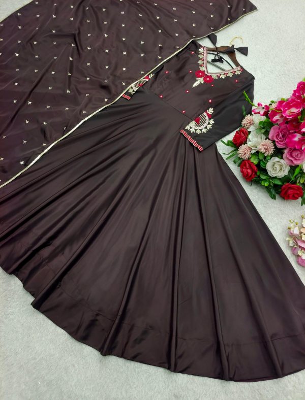 WOMEN WASTRA FD 512 TRENDING GOWN ONLINE