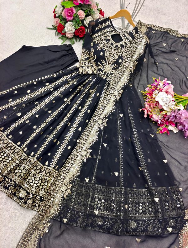 WOMEN WASTRA FD 8028 A DESIGNER GOWN WHOLESALE