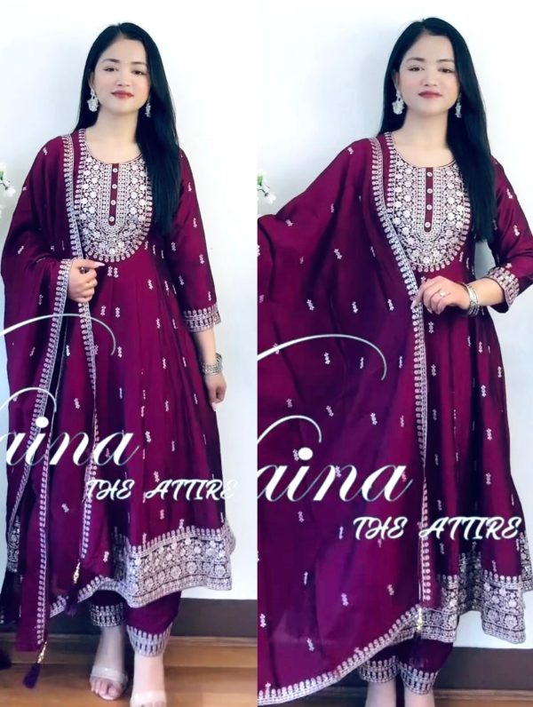 WOMEN WASTRA FD 8054 DESIGNER GOWN WHOLESALE