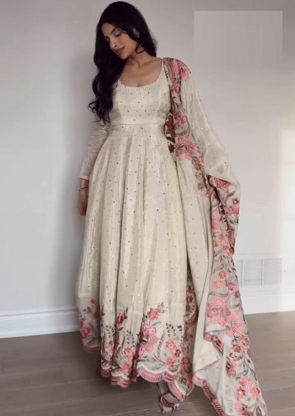 WOMEN WASTRA WW 1187 DESIGNER GOWN WHOLESALE