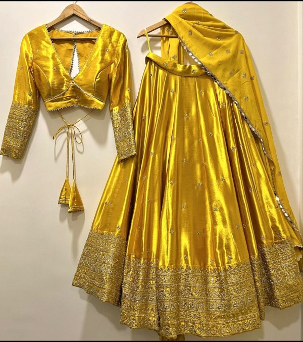 WOMEN WASTRA WW 1201 A B C LEHENGA CHOLI
