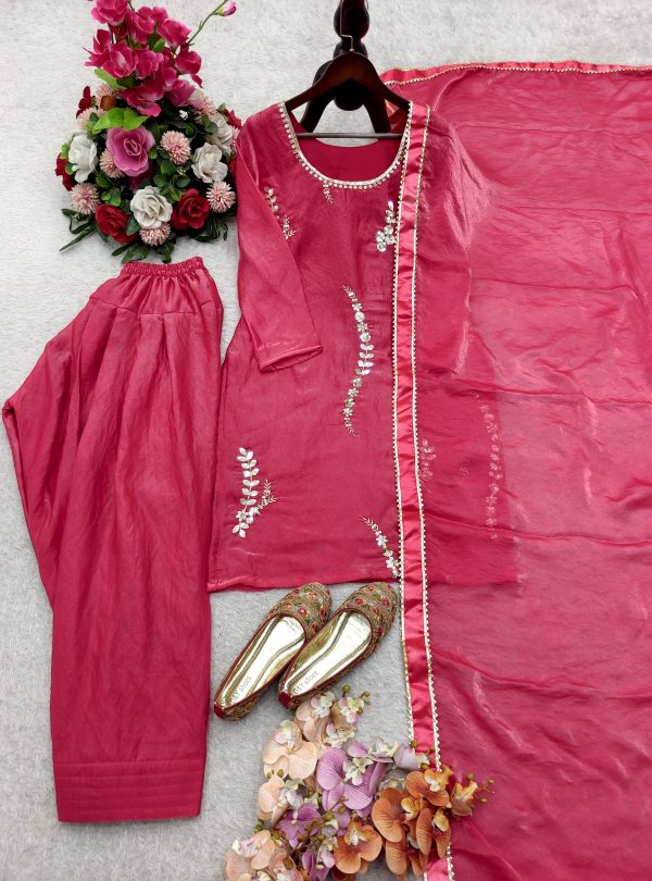 WOMEN WASTRA WW 1212 B DESIGNER FARSHI SUITS