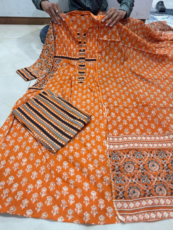 SHRUTI CREATION PURE COTTON PRINTED POCKET KURTI