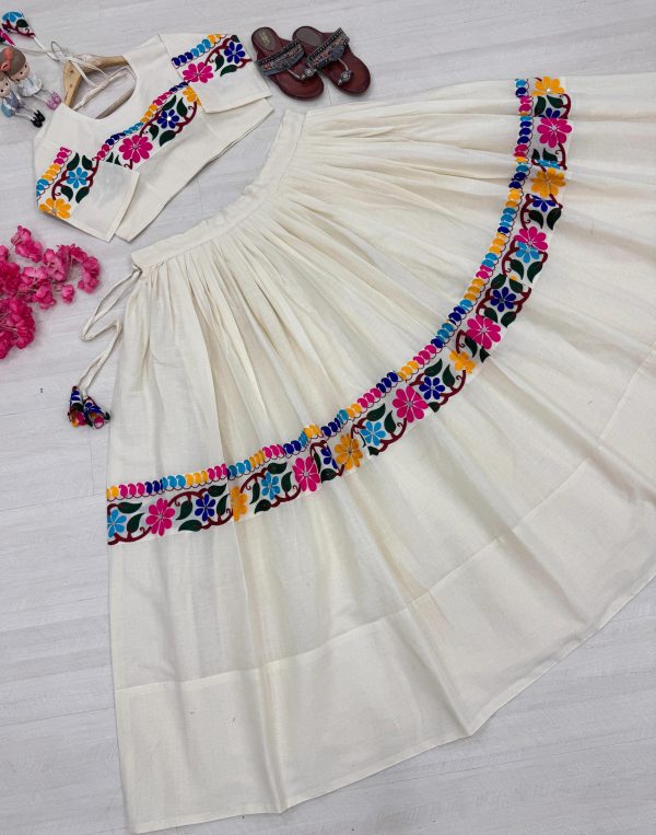 AAROHI DESIGNER AD 211 TRENDING LEHENGA WHOLESALE