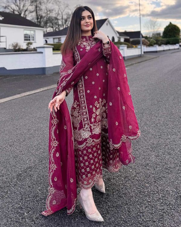 BE 383 DESIGNER WEAR EXCLUSIVE GEORGETTE SUITS